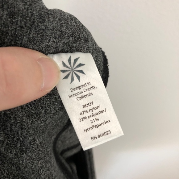 Athleta Salutation Cropped Leggings Grey Black Active Yoga M - Picture 7 of 14